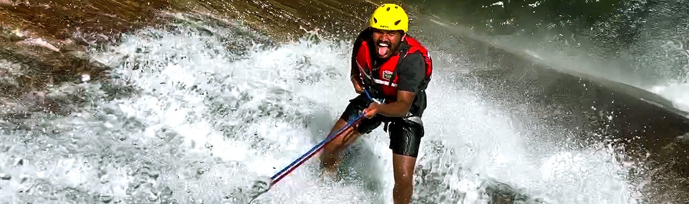 Rock climbing, Abseiling